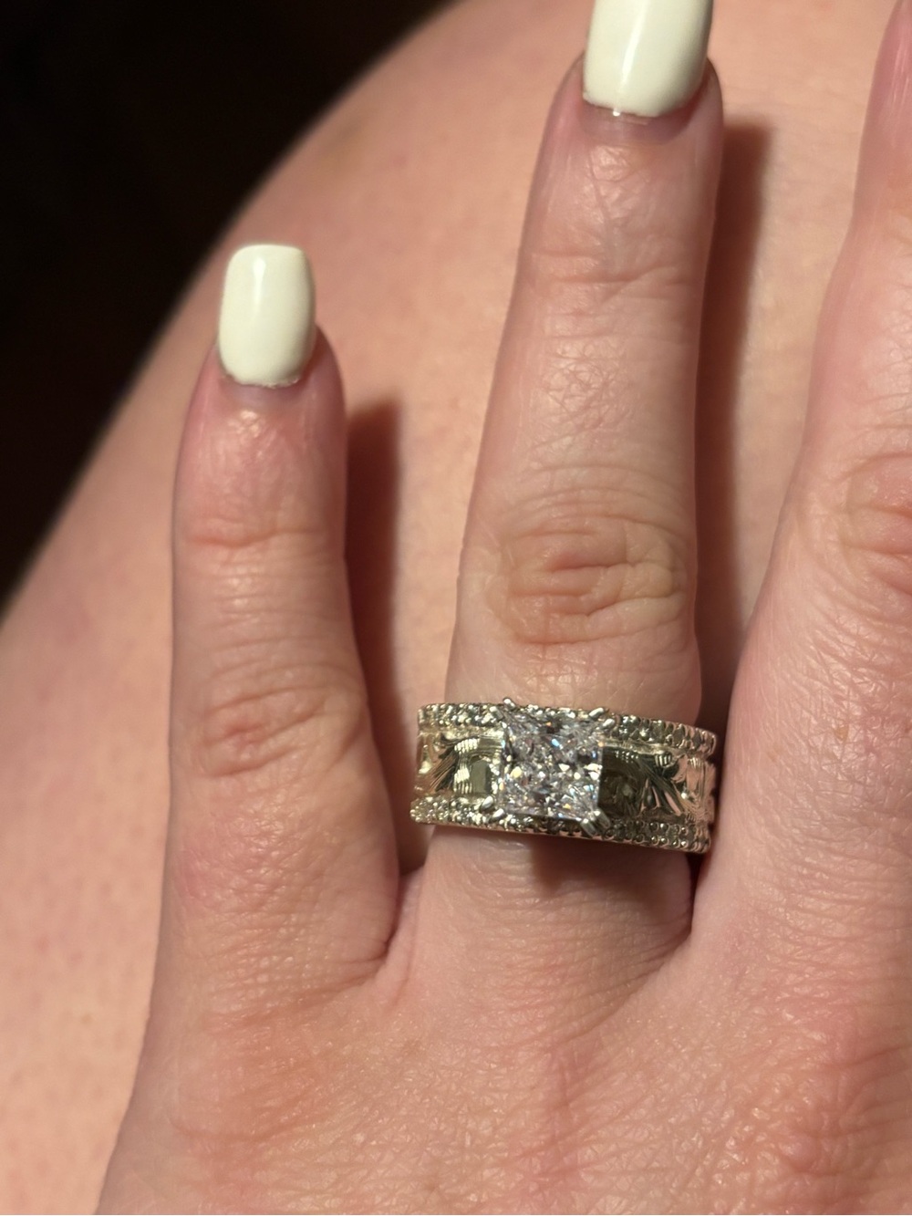 Vintage-Inspired White Gold Diamond Engagement Ring Set